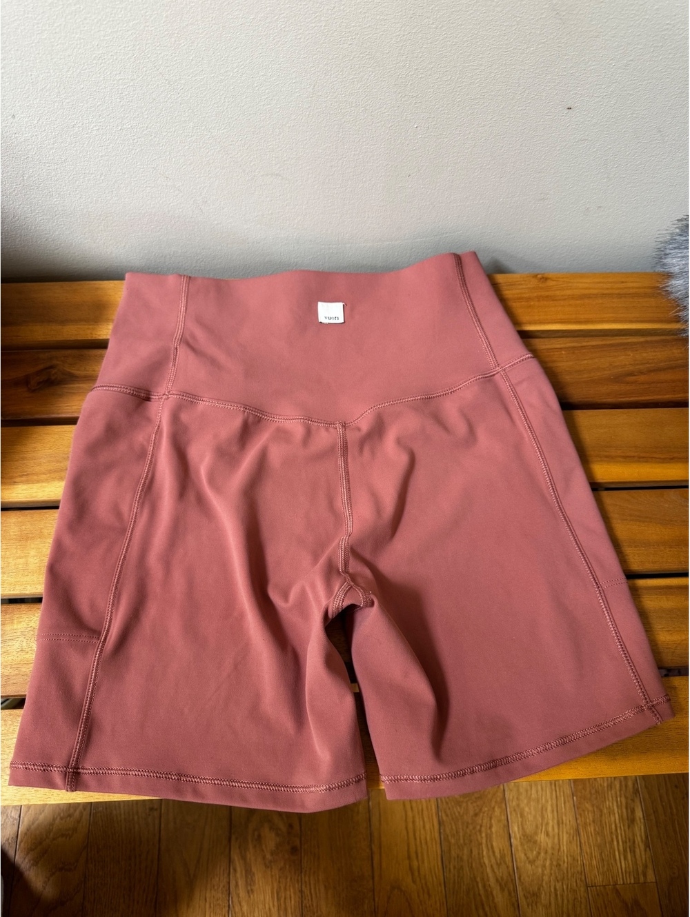 Vuori Women's Studio Pocket Short 5" — Cascara Red/Pink — Size S (VW390)